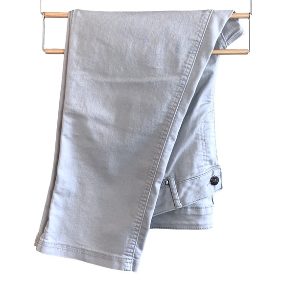 Up! Cropped Capri - Picture 10 of 11